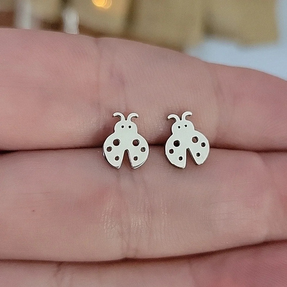 Ladybug Stud Earrings - Picture 6 of 8